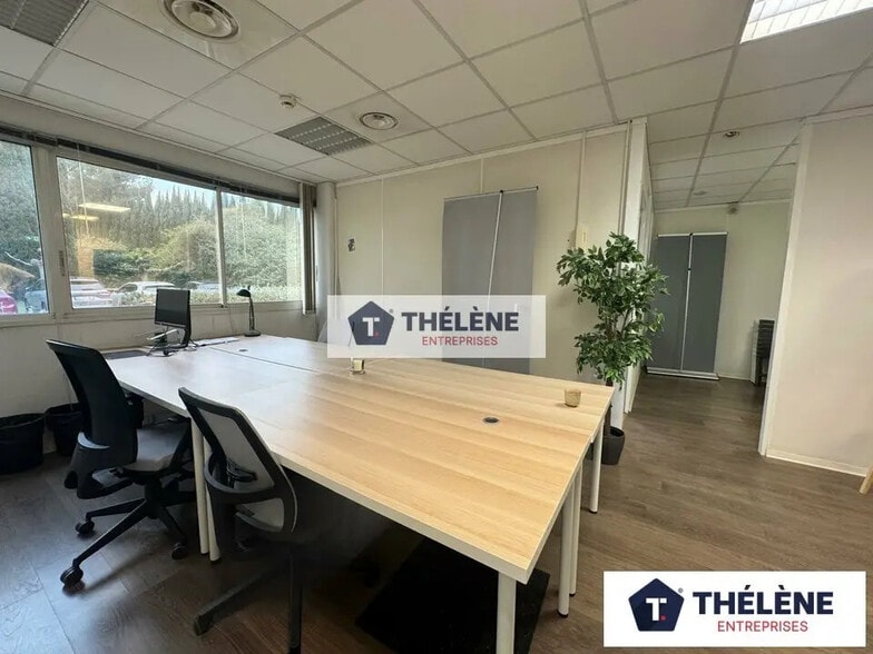 Bureau dans Baillargues à louer - Photo de l’immeuble – Image 2 sur 15