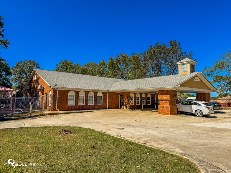 2326 Bouldercrest Rd SE, Atlanta, GA à vendre - Photo de l’immeuble – Image 2 sur 25