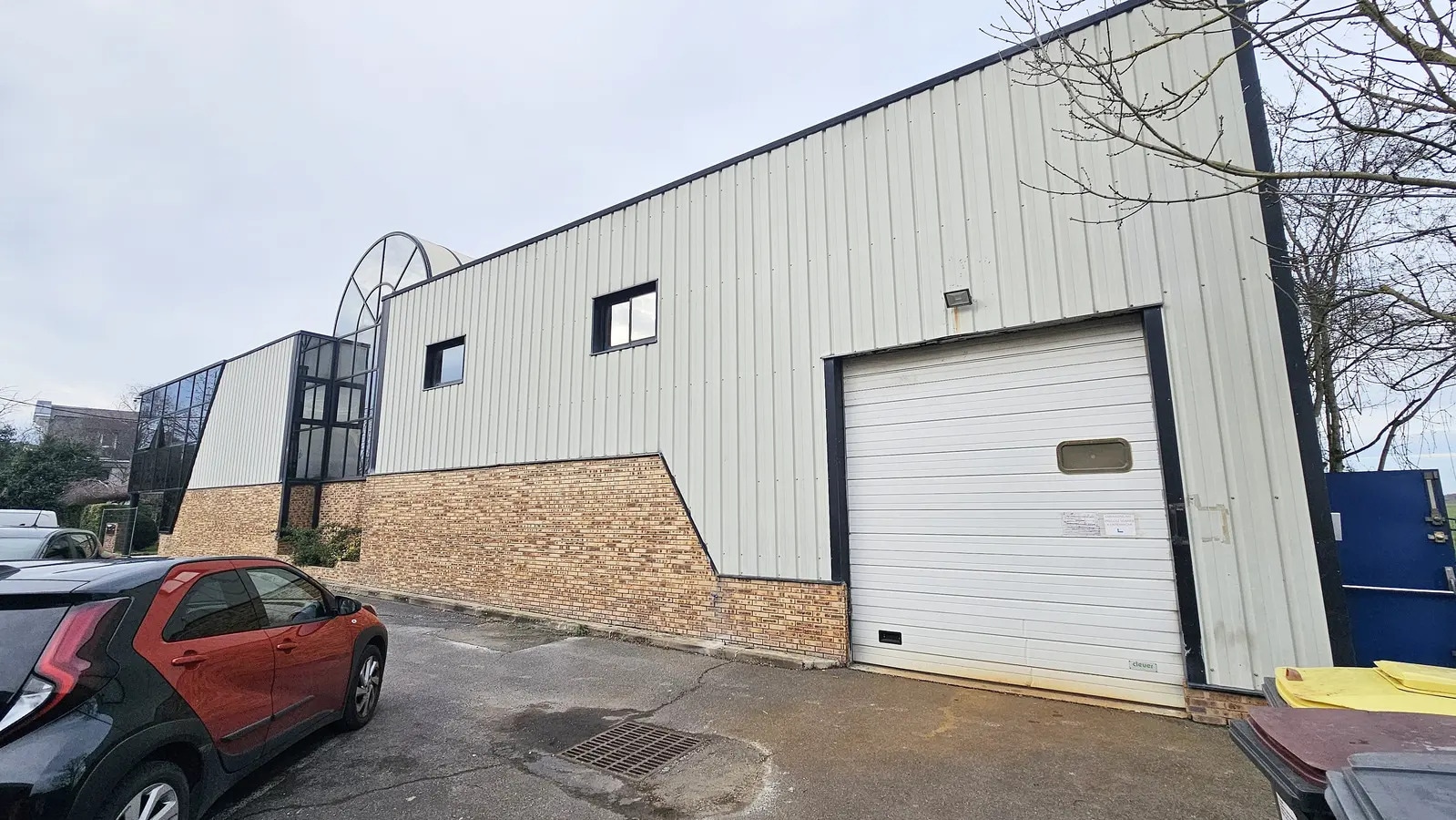 Local d’activités dans Noiseau à louer Photo de l’immeuble– Image 1 sur 11