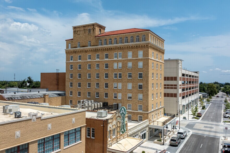 114 E Central Ave, Temple, TX à louer - Photo de l’immeuble – Image 2 sur 9