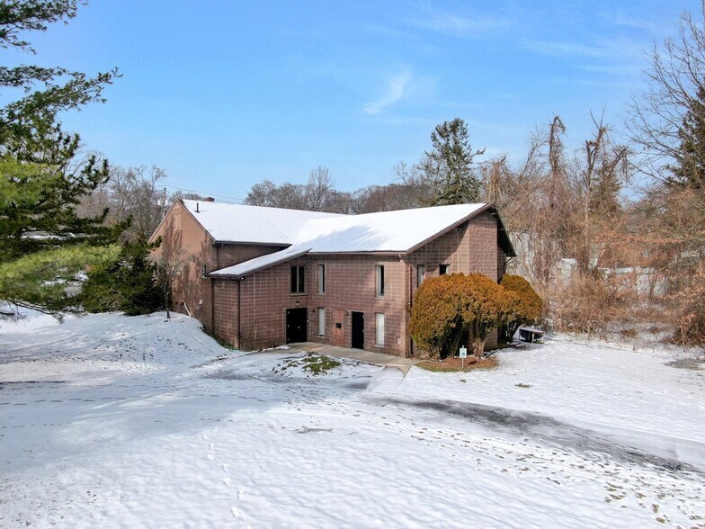 195 W Clarkstown Rd, New City, NY à vendre - Photo de l’immeuble – Image 2 sur 36