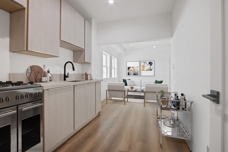 2694 James M Wood Blvd, Los Angeles, CA à vendre - Photo de l’immeuble – Image 2 sur 25