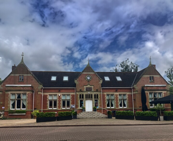 Westminster Dr, Upper Saxondale, Nottingham à louer - Photo de l’immeuble – Image 2 sur 2