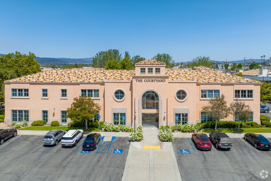 27349 Jefferson Ave, Temecula, CA à louer - Photo de l’immeuble – Image 3 sur 8