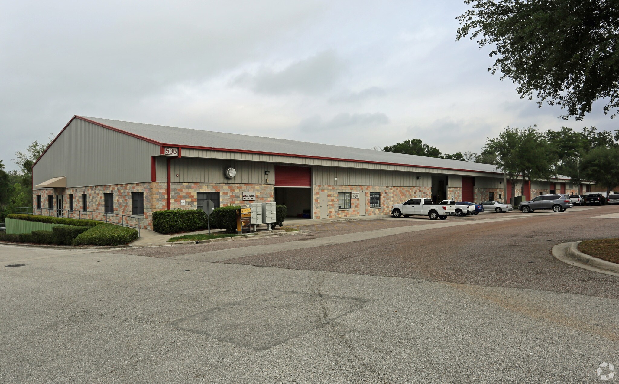 535 Cooper Commerce Dr, Apopka, FL à louer Photo de l’immeuble– Image 1 sur 5