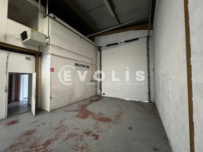 57 Avenue De La République, Vénissieux à louer Photo intérieure– Image 2 sur 16