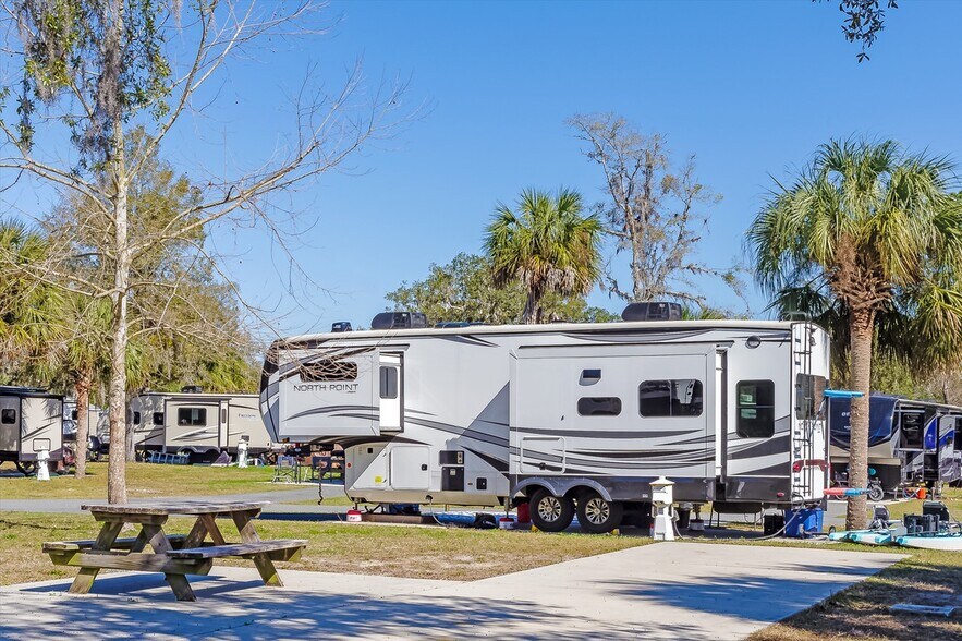 11980 SW Shiloh Rd, Cedar Key, FL à vendre - Photo de l’immeuble – Image 3 sur 32
