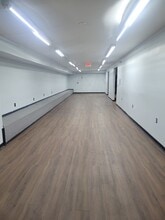 7050 Route 35 North, Sayreville, NJ à louer Photo intérieure– Image 1 sur 15