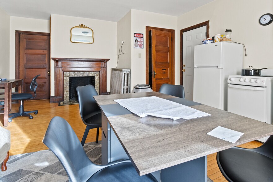 743 Congress St, Portland, ME à vendre - Photo de l’immeuble – Image 2 sur 24