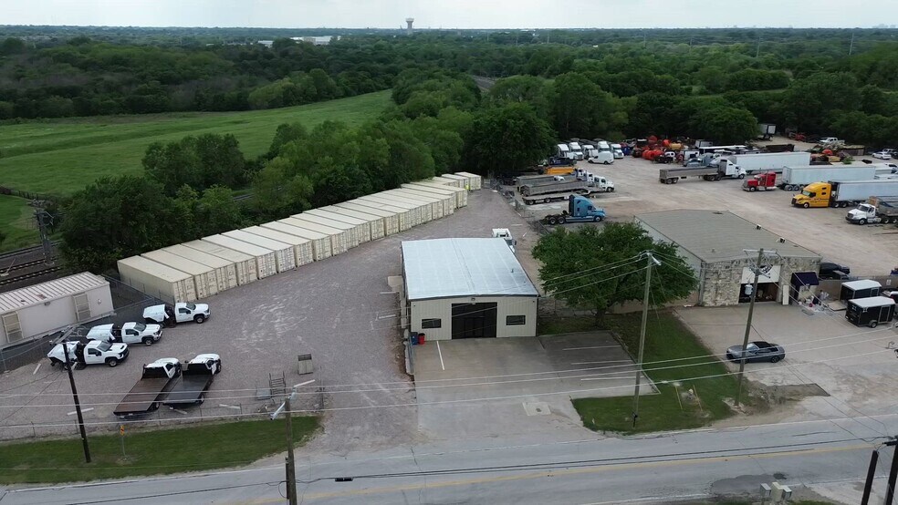 5001 Dexham Rd, Rowlett, TX à louer - Vidéo sur l’annonce professionnelle – Image 2 sur 11