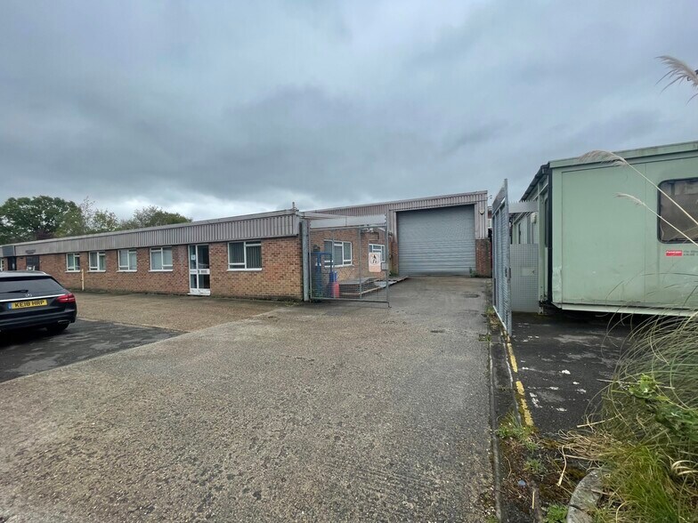 4 Station Road West, Aldershot à vendre - Photo de l’immeuble – Image 3 sur 3