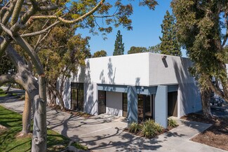 Plus de détails pour 12611 Hiddencreek Way, Cerritos, CA - Bureau, Industriel/Logistique à louer