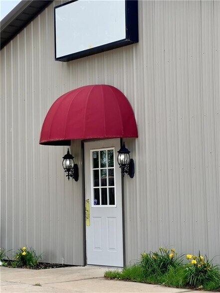 199 Harmony Rd, Huntsville, AR à vendre - Photo de l’immeuble – Image 3 sur 18