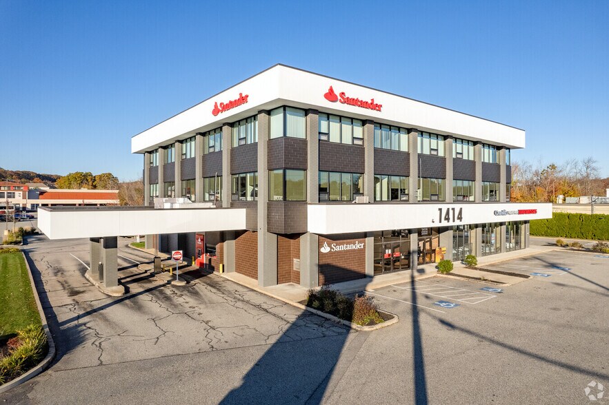 1400 Atwood Ave, Johnston, RI à louer - Photo principale – Image 1 sur 7