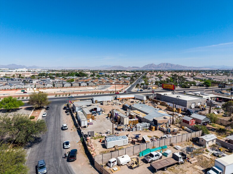 1775 N Rancho Dr, Las Vegas, NV à vendre - Photo de l’immeuble – Image 3 sur 35