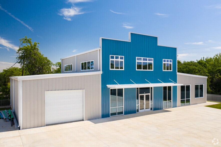 11215 Conroy Ln, Austin, TX à louer - Photo principale – Image 1 sur 59