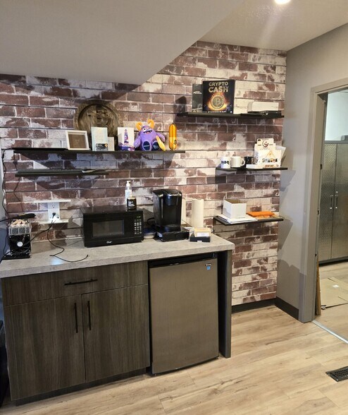 424 Victoria Av E, Regina, SK à vendre - Photo intérieure – Image 2 sur 8