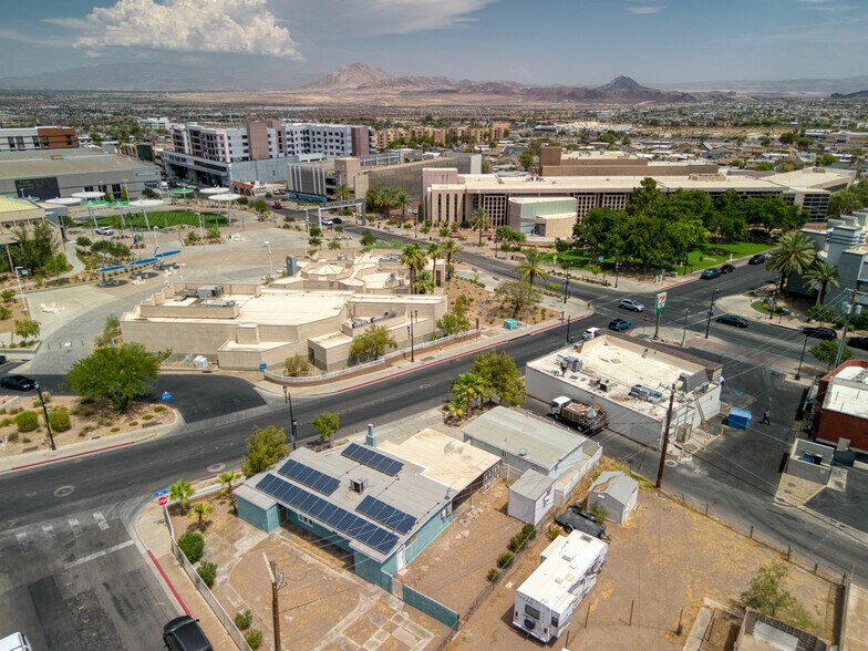 303 Tin St, Henderson, NV à vendre - Photo de l’immeuble – Image 3 sur 53
