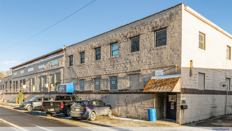 68 Arch St, Carnegie, PA à vendre - Photo de l’immeuble – Image 3 sur 9