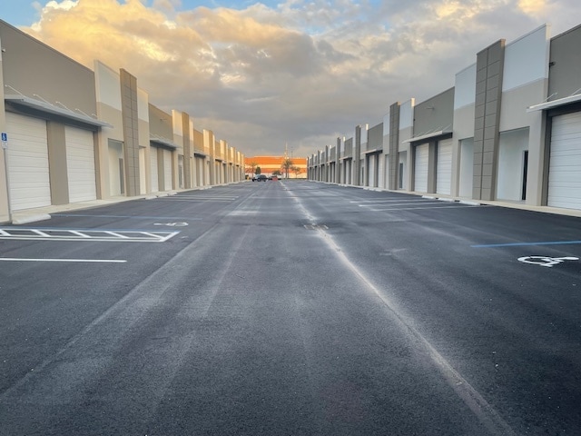 10890 NW 17th St, Doral, FL 33172 - Lot 130 -  - Photo intérieure - Image 1 of 4