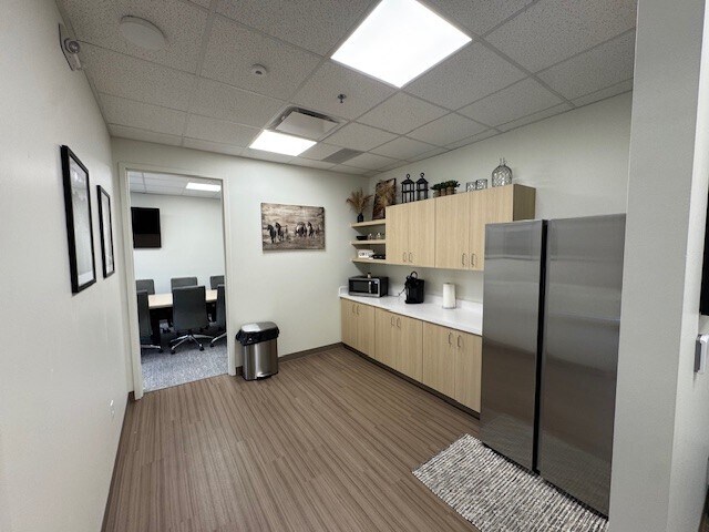 2800 S Texas Ave, Bryan, TX à louer - Photo de l’immeuble – Image 3 sur 13