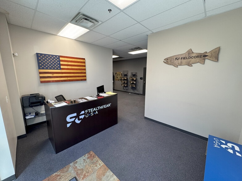 7 S 1550 W, Lindon, UT à louer - Photo de l’immeuble – Image 2 sur 7