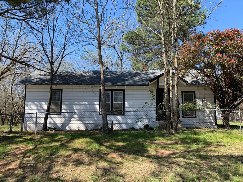 630 E Acheson St, Denison, TX à vendre - Photo principale – Image 1 sur 1