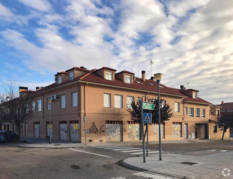 Paseo del Descubrimiento, 51, San Martín de la Vega, Madrid à vendre - Photo de l’immeuble – Image 2 sur 2