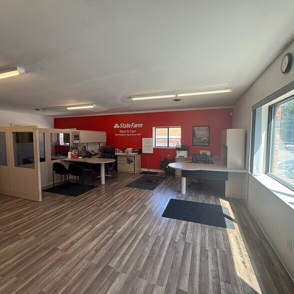 3985 Oneida St, New Hartford, NY à louer - Photo de l’immeuble – Image 1 sur 8