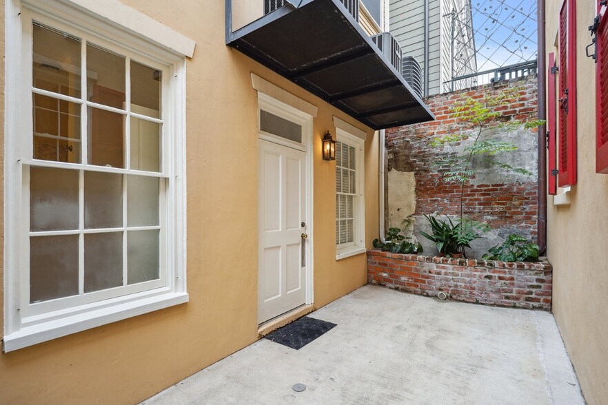 1924-1930 Burgundy St, New Orleans, LA à vendre - Photo de l’immeuble – Image 3 sur 24