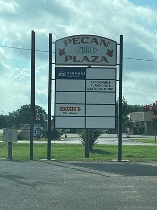 Plus de détails pour 2000 W San Antonio St, Lockhart, TX - Local commercial à louer