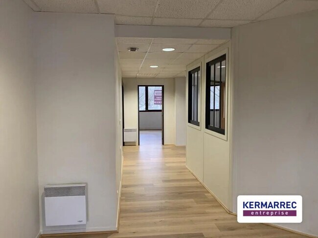 Plus de détails pour Bureau à vendre
