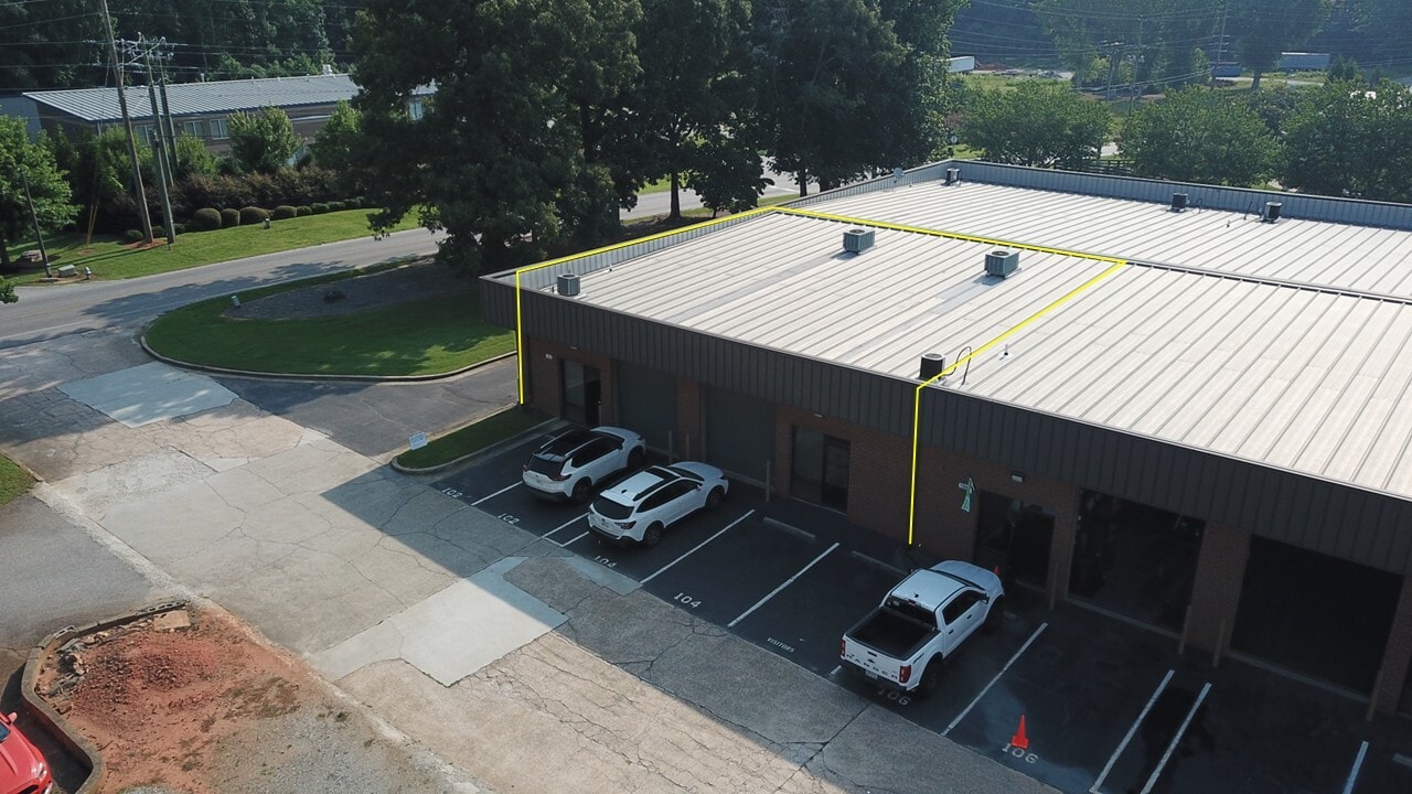 2270 Pendley Rd, Cumming, GA 30041 - Lot 102 - - Photo intérieure - Image 2 of 12