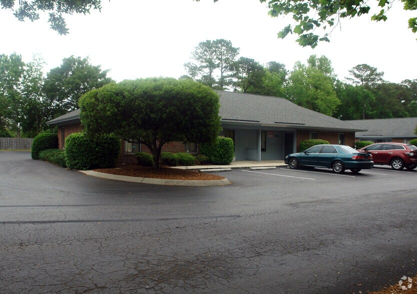 108 N Kerr Ave, Wilmington, NC à vendre - Photo de l’immeuble – Image 2 sur 4