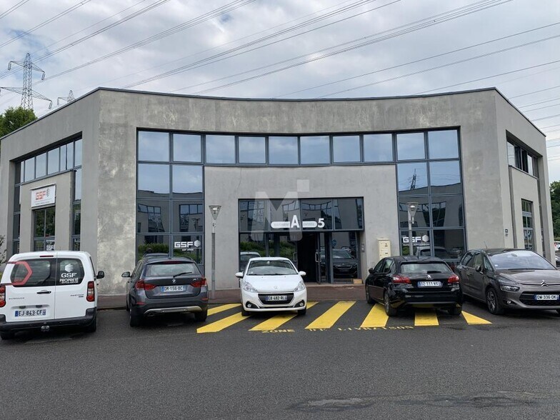 Bureau dans Palaiseau à louer - Photo de l’immeuble – Image 2 sur 7