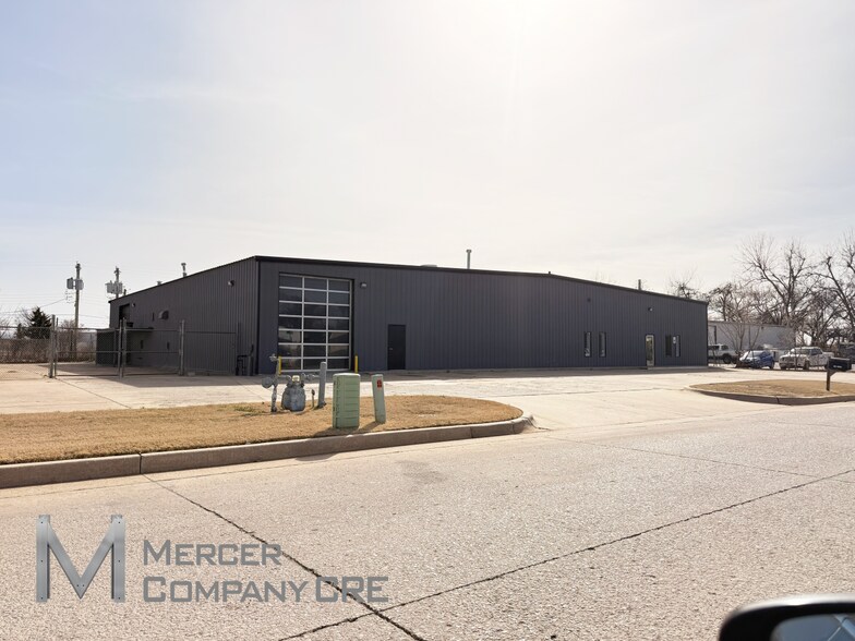 400 Glade Ave, Oklahoma City, OK à vendre - Photo principale – Image 1 sur 32