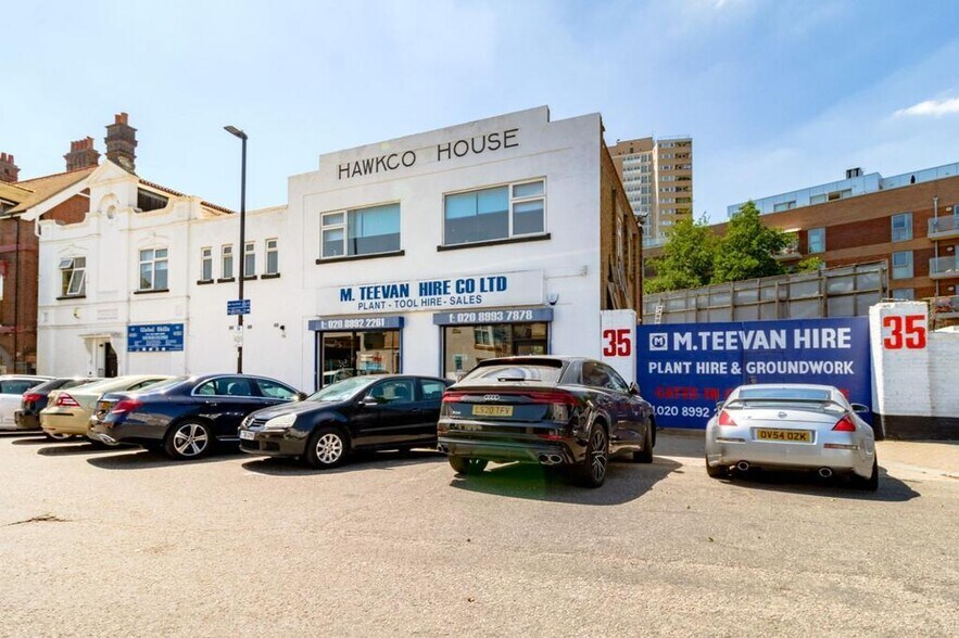 35 Horn Ln, Londres à vendre - Photo de l’immeuble – Image 1 sur 18