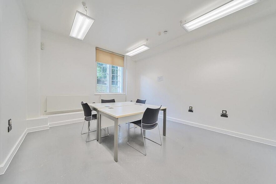 29 Peckham Rd, Londres à louer - Photo de l’immeuble – Image 2 sur 12