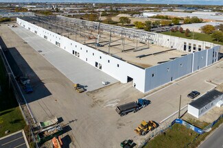 Plus de détails pour 555 Howard Ave, Des Plaines, IL - Industriel/Logistique à louer