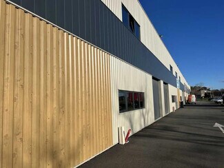 Plus de détails pour Local d'activités à louer