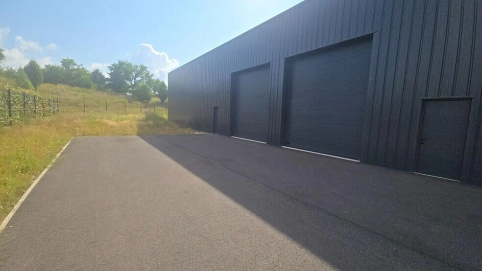 Industriel/Logistique dans Dreux à louer - Photo de l’immeuble – Image 2 sur 7