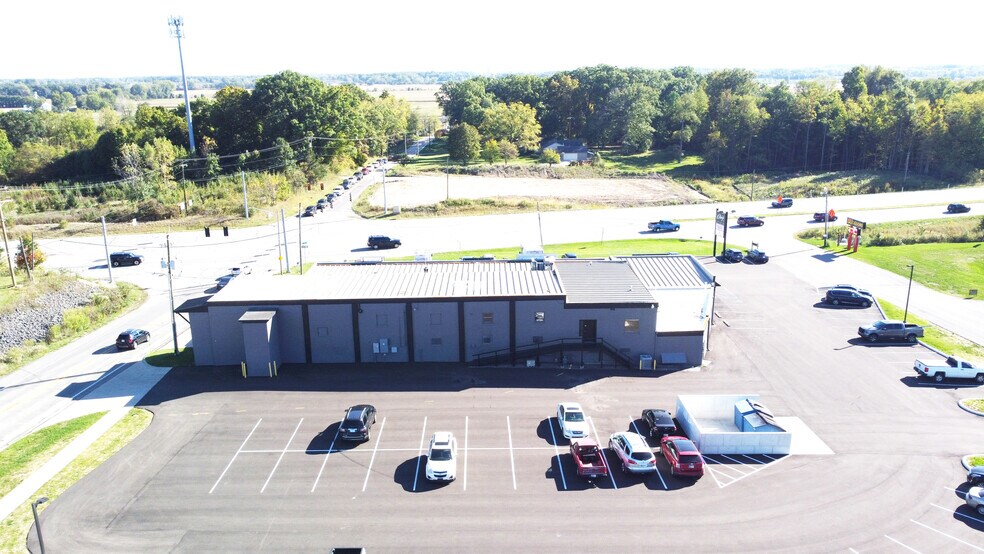 10906-10910 US 24, Fort Wayne, IN à louer - Photo de l’immeuble – Image 2 sur 2