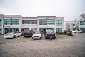 1083 Kent Ave NE, Vancouver, BC à louer Photo de l’immeuble– Image 2 sur 10