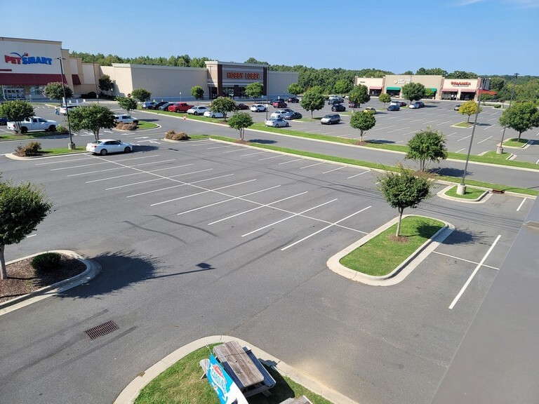 730 Leonard, Albemarle, NC à louer - Photo de l’immeuble – Image 3 sur 37
