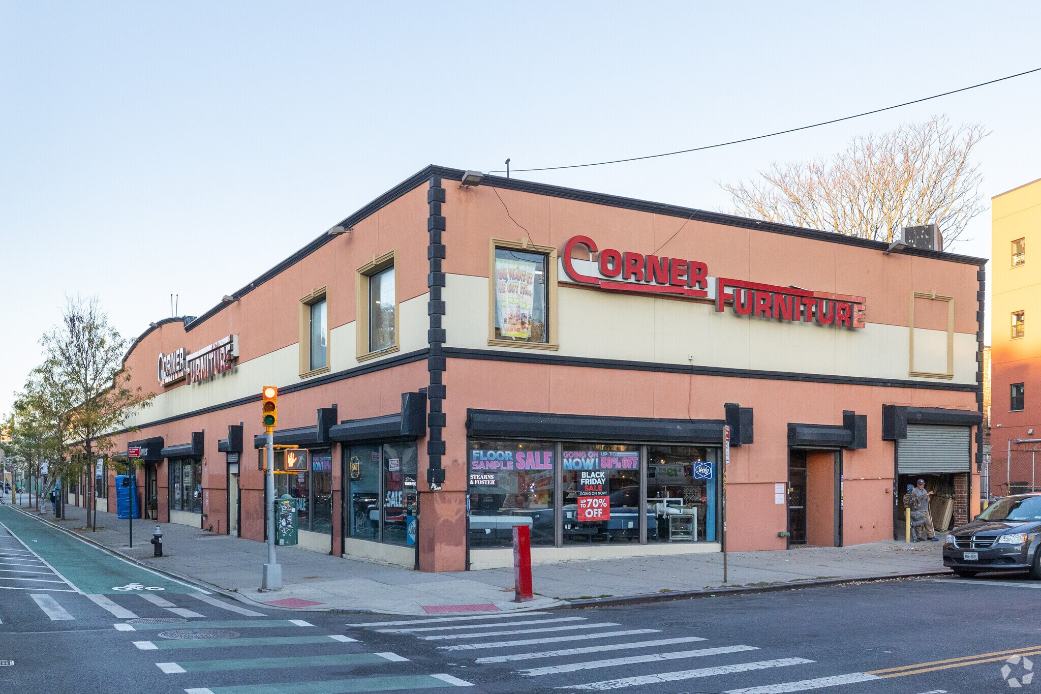 2916-2926 White Plains, Bronx, NY 10467, Bronx, NY à louer Photo principale– Image 1 sur 12