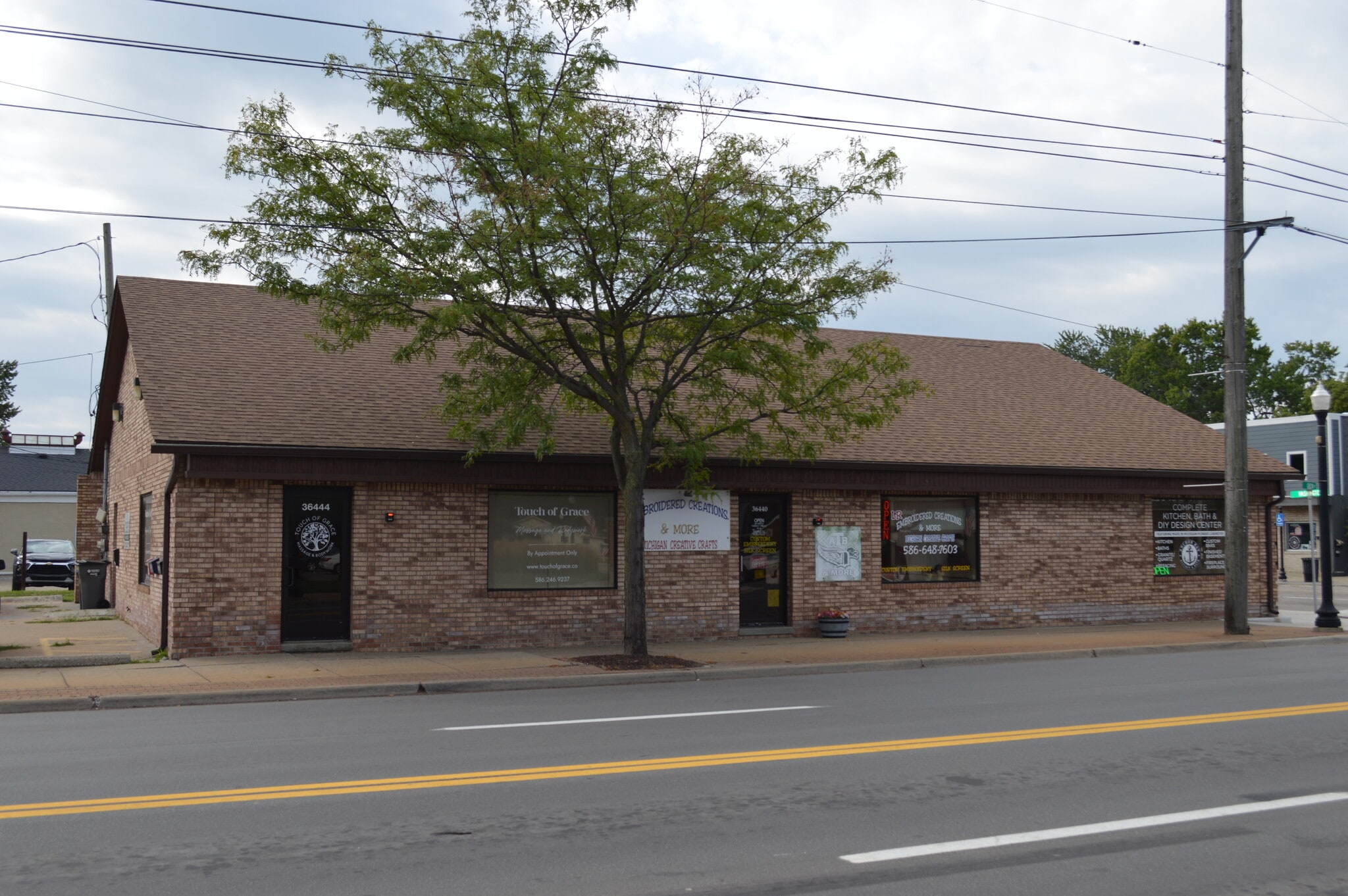 51180 Washington St, New Baltimore, MI à louer Photo intérieure– Image 1 sur 2