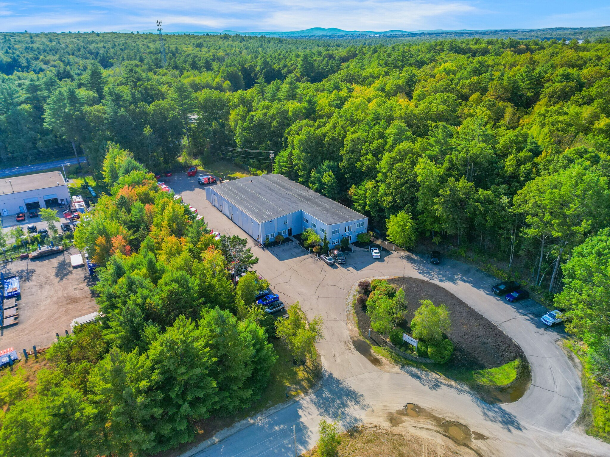 28 Commercial Ct, Auburn, NH à vendre Photo de l’immeuble– Image 1 sur 26