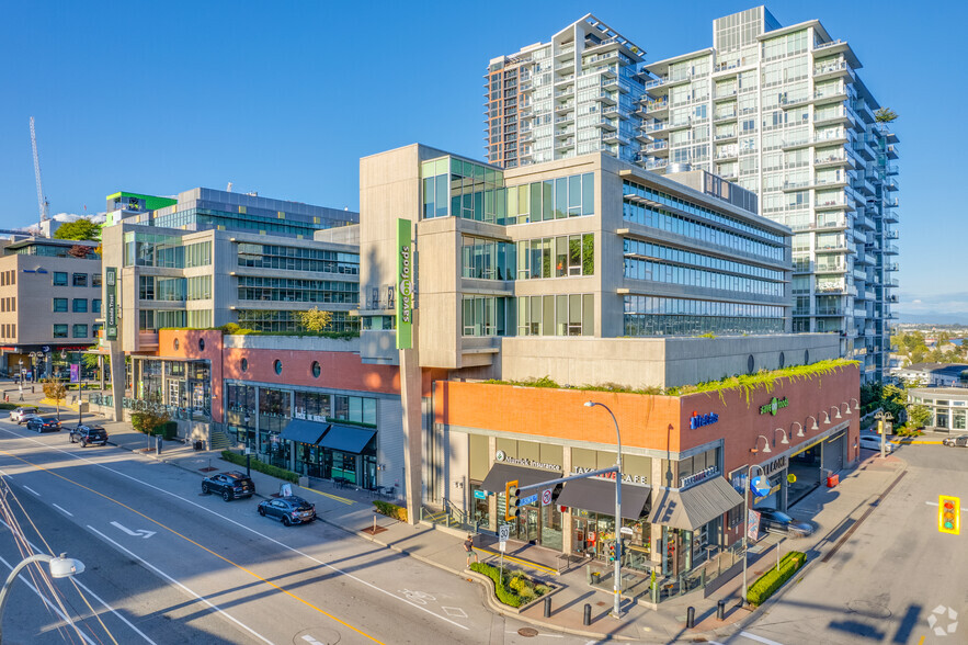 223 Nelson's Cres, New Westminster, BC à vendre - Photo de l’immeuble – Image 3 sur 10