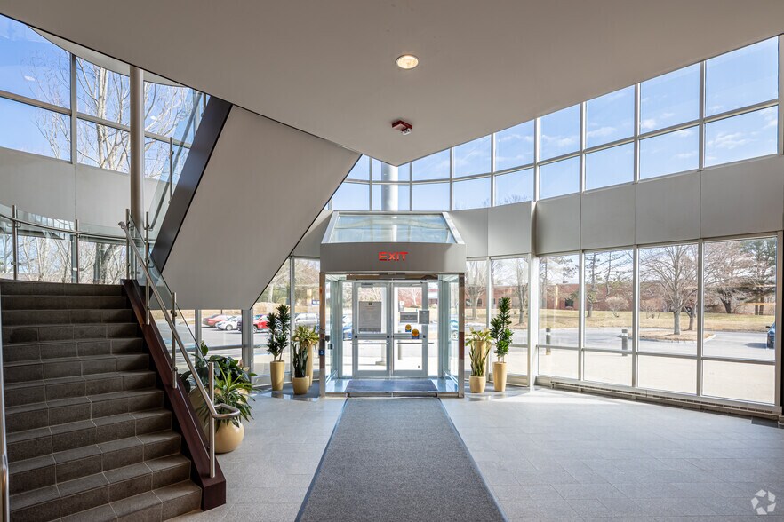 5 Hampshire St, Mansfield, MA à louer - Hall d’entrée – Image 3 sur 6