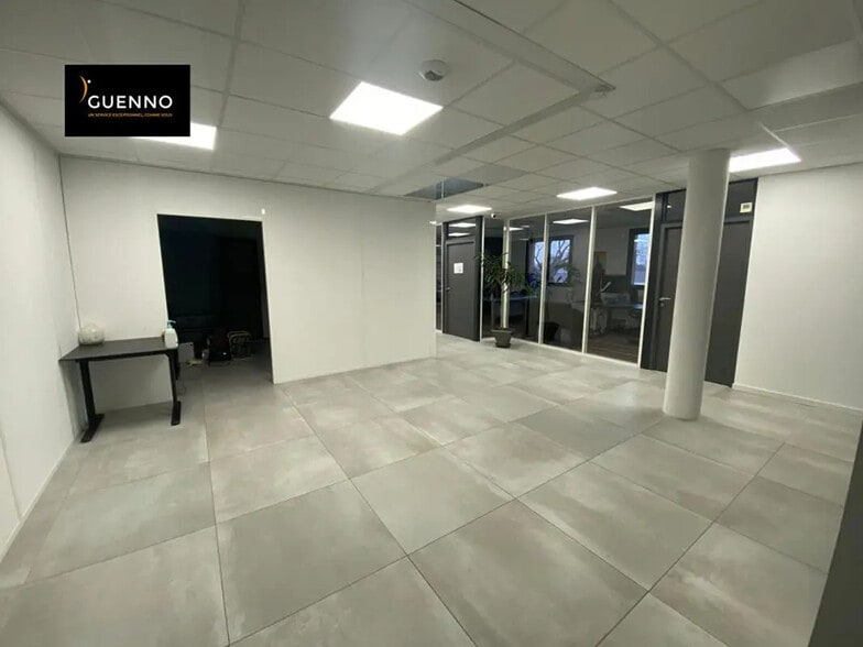 Bureau dans Vern-sur-Seiche à louer - Photo intérieure – Image 3 sur 3